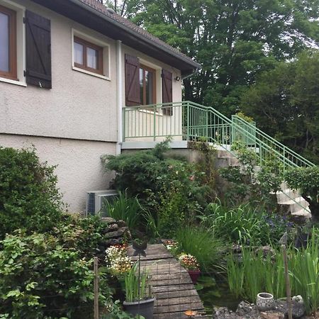 Sous La Tour Bed & Breakfast Agencourt Dış mekan fotoğraf