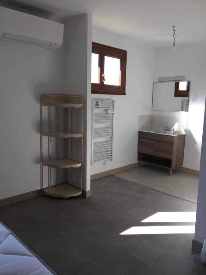 Sous La Tour Bed & Breakfast Agencourt Dış mekan fotoğraf