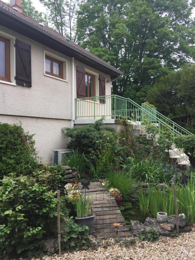 Sous La Tour Bed & Breakfast Agencourt Dış mekan fotoğraf
