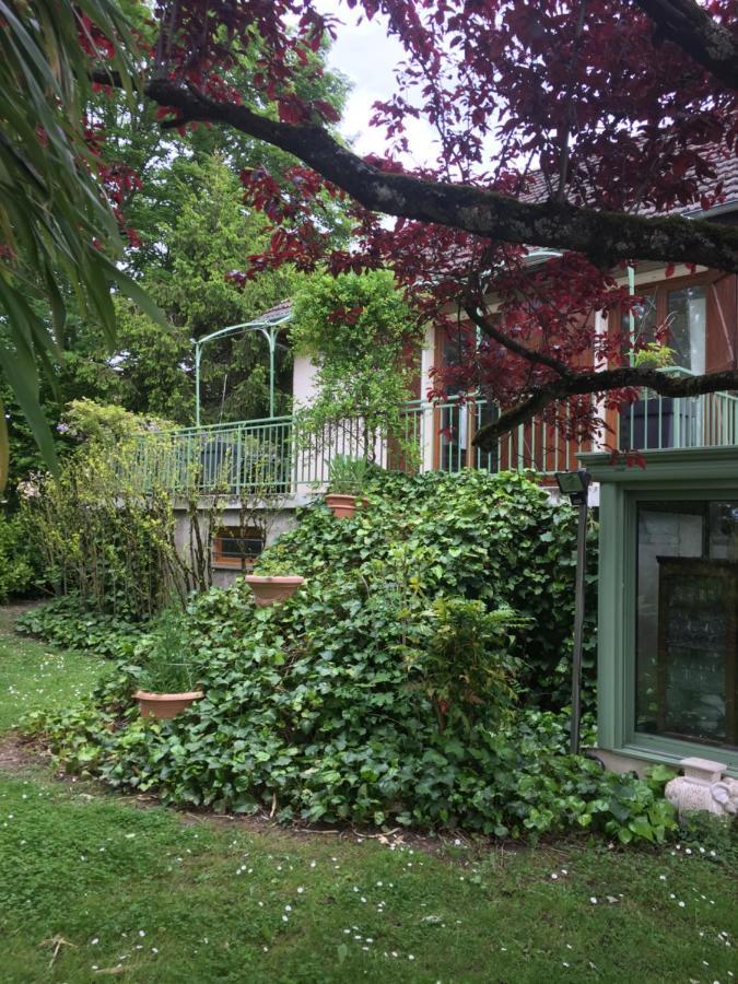 Sous La Tour Bed & Breakfast Agencourt Dış mekan fotoğraf